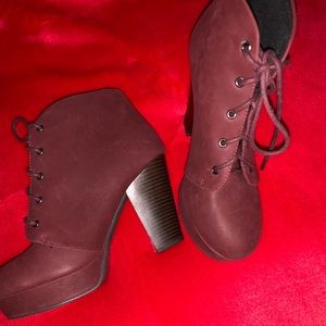 Wedge boot heels